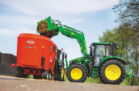 Od kompaktního modelu 6M 95 až po výkonný 6M 250, zahrnující různé segmenty velikosti rámů, poskytuje nyní tato řada ještě větší výběr pro zemědělce, kteří hledají vysoce výkonné traktory s malou náročností na obsluhu